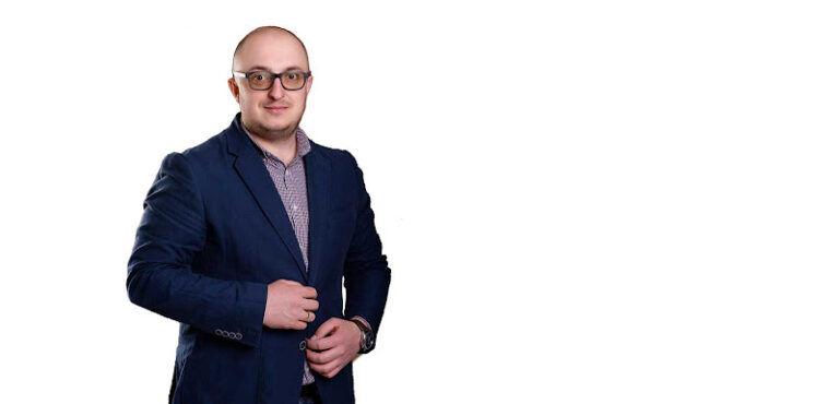Адвокат Володимир Півторак – професійний захист ваших прав