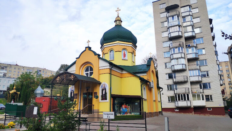 Історія та значення Храму Іова Почаївського для ПЦУ