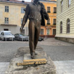Пам’ятник Володимиру Івасюку: Історична пам’ятка України
