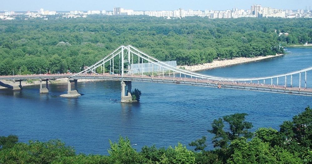 Цікаві факти про річку Дніпро: від витоків до гирла