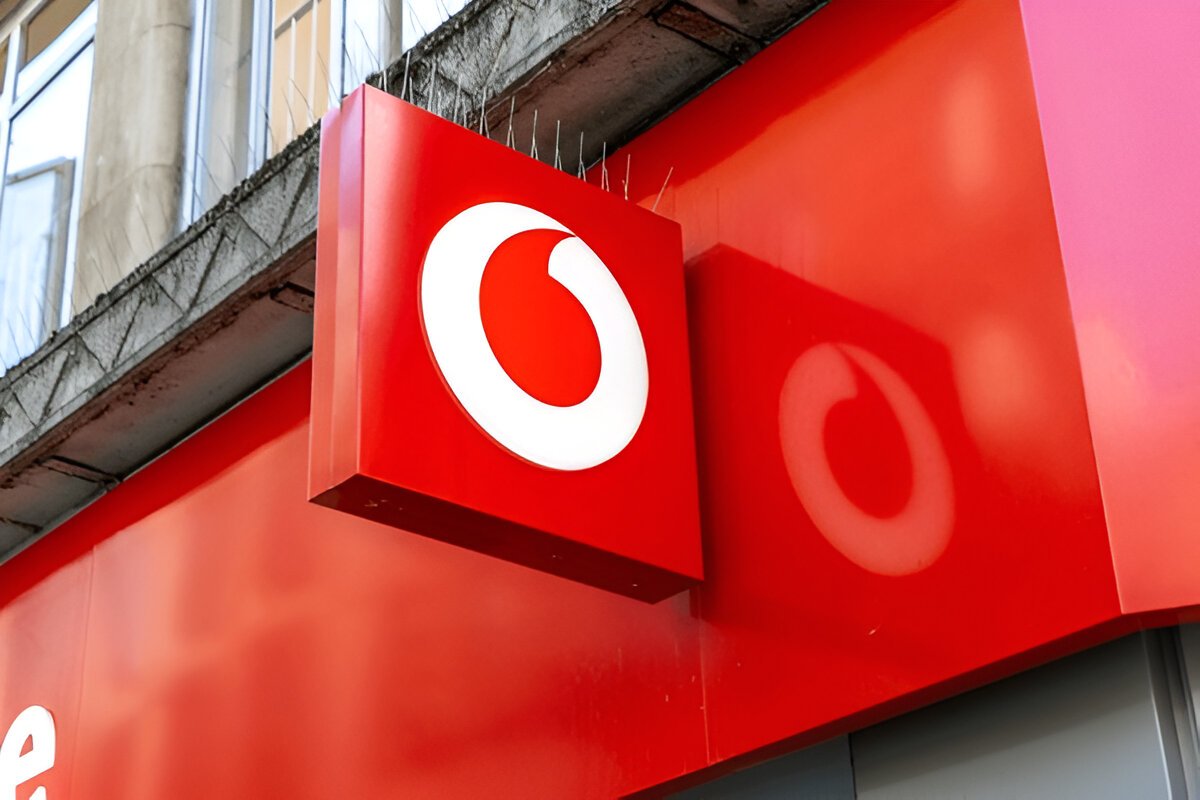 Как позвонить оператору Vodafone, чтобы быстро решить возникшую проблему?