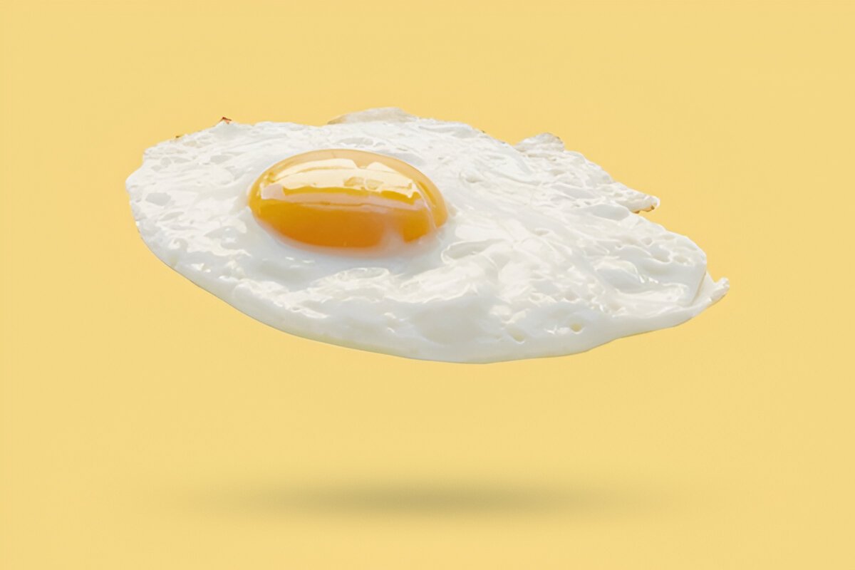 Как варить яйцо всмятку, чтобы белок был твердым, а желток оставался жидким?