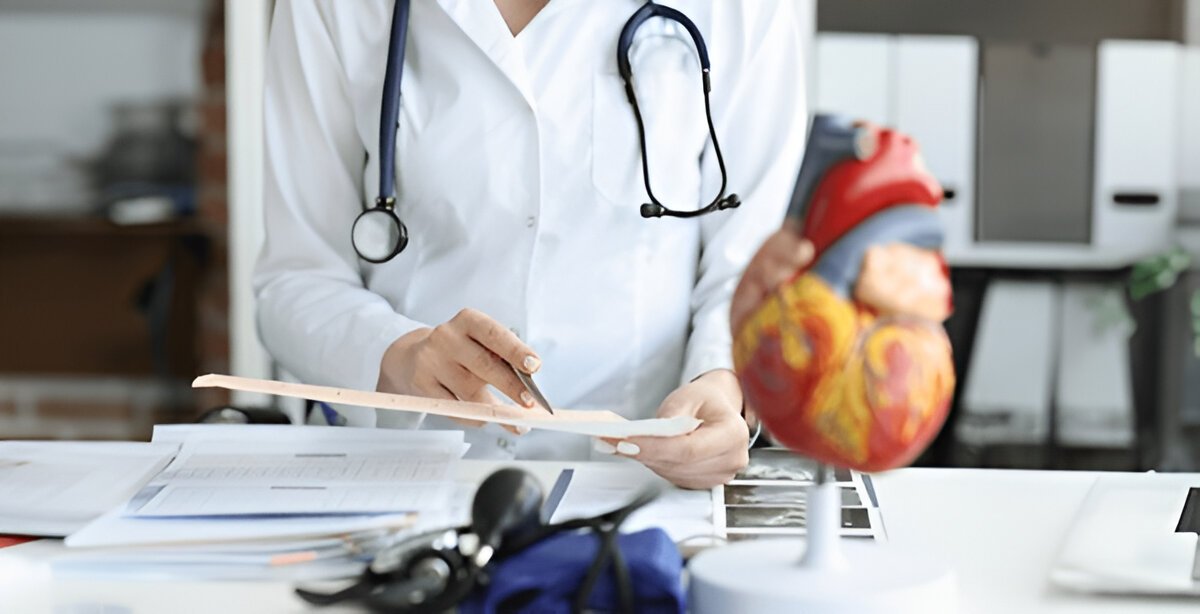 Что такое стенокардия и какие основные симптомы и методы лечения этого состояния?