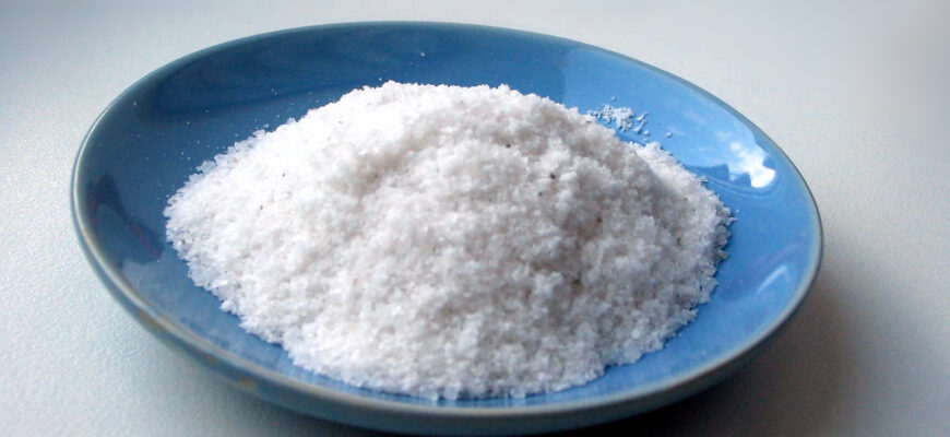 Кухонна сіль: Хімічна формула і властивості звичайної приправи