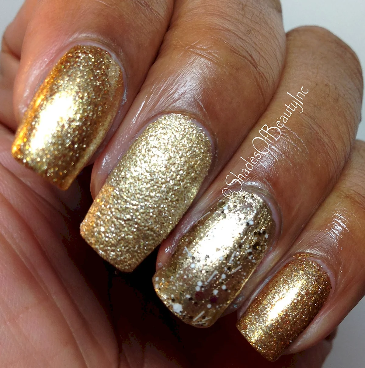 Золотой Шиммер маникюр