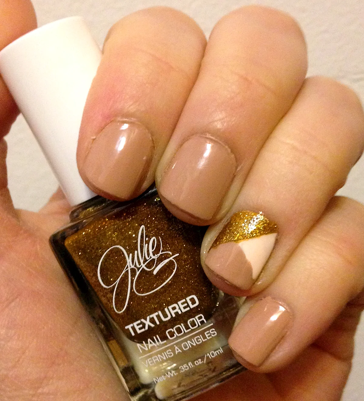 Ногти под золотое платье