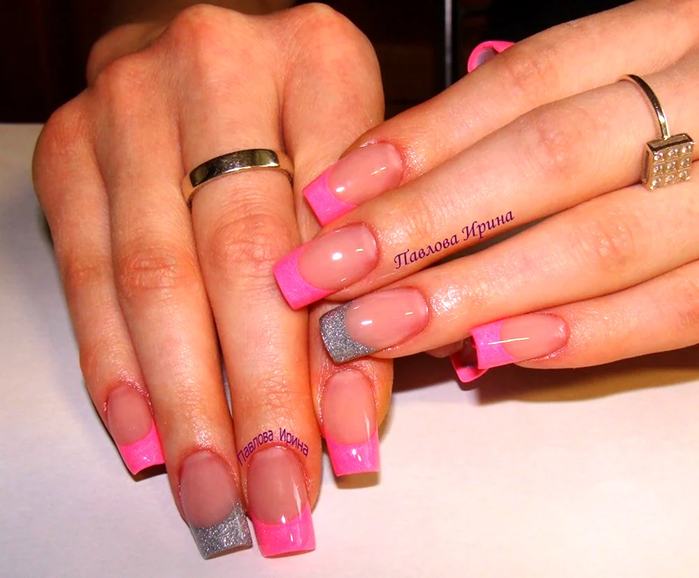 Нарощенные ногти френч цветной