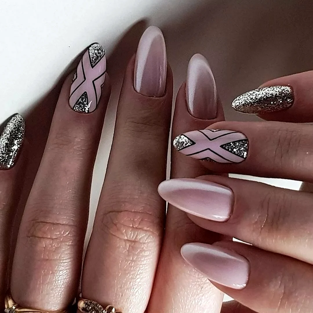 Маникюр геометрия на миндалевидные ногти