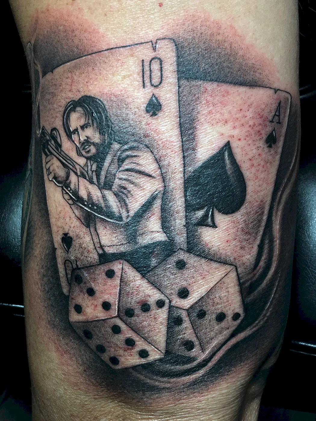 Тату кубики игральные